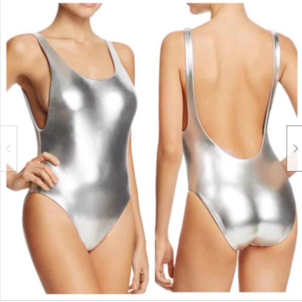NWOT Dolce Vita Reversible Silver Metallic/Apricot One Piece Swimsuit Size Large